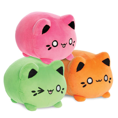 Tasty Peach – pliušinis talismanas 9 cm Vivid Pink Meowchi