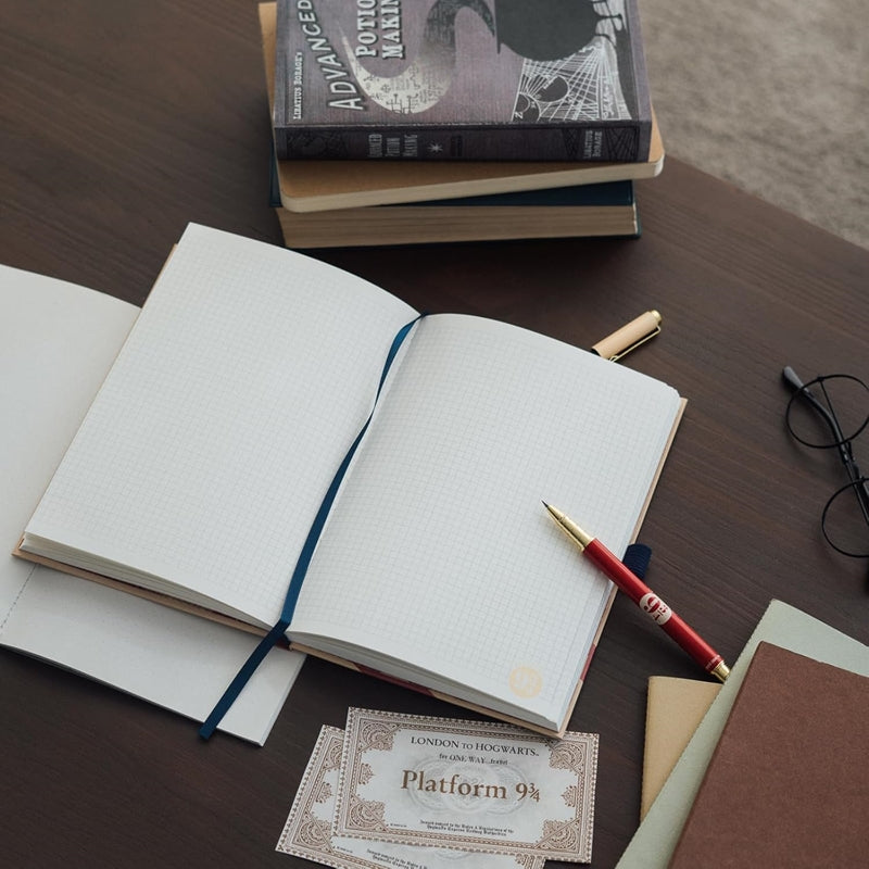 Hario Poteris - A5 formato sąsiuvinys su rašikliu „Platforma 9 3/4“