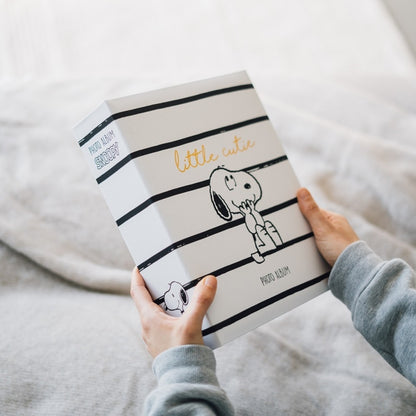 Snoopy - Nuotraukų albumas 304 nuotraukoms 13x20 cm iš kolekcijos „Lazy Days“