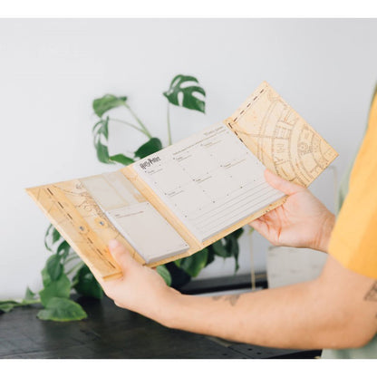 Hario Poterio – savaitės planuoklis su lipniais lapeliais (19,3 x 16,5 cm)