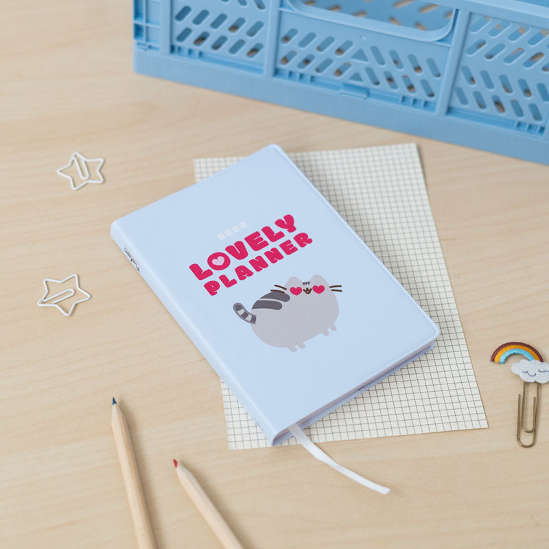 Pusheen – Kalendorius / savaitinis planuoklis 2022/2023 (11x15,5 cm)