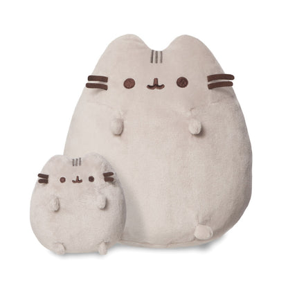Pusheen - Pliušinis talismano "Sėdintis Pusheen" 13 cm