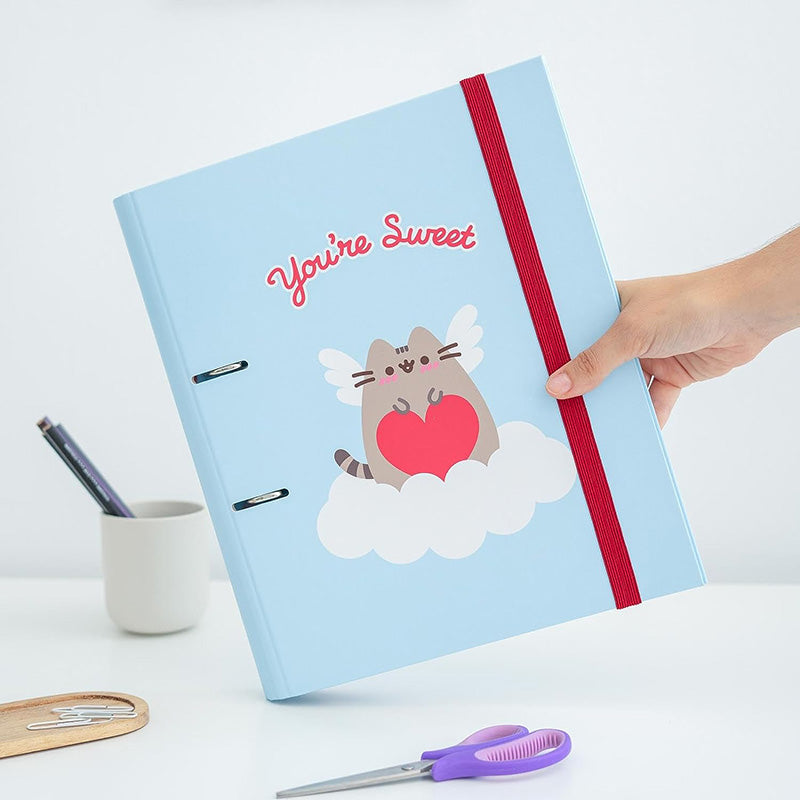 Pusheen – A4 formato segtuvas iš „Purrfect Love“ kolekcijos (2 žiedai, elastinė juosta)