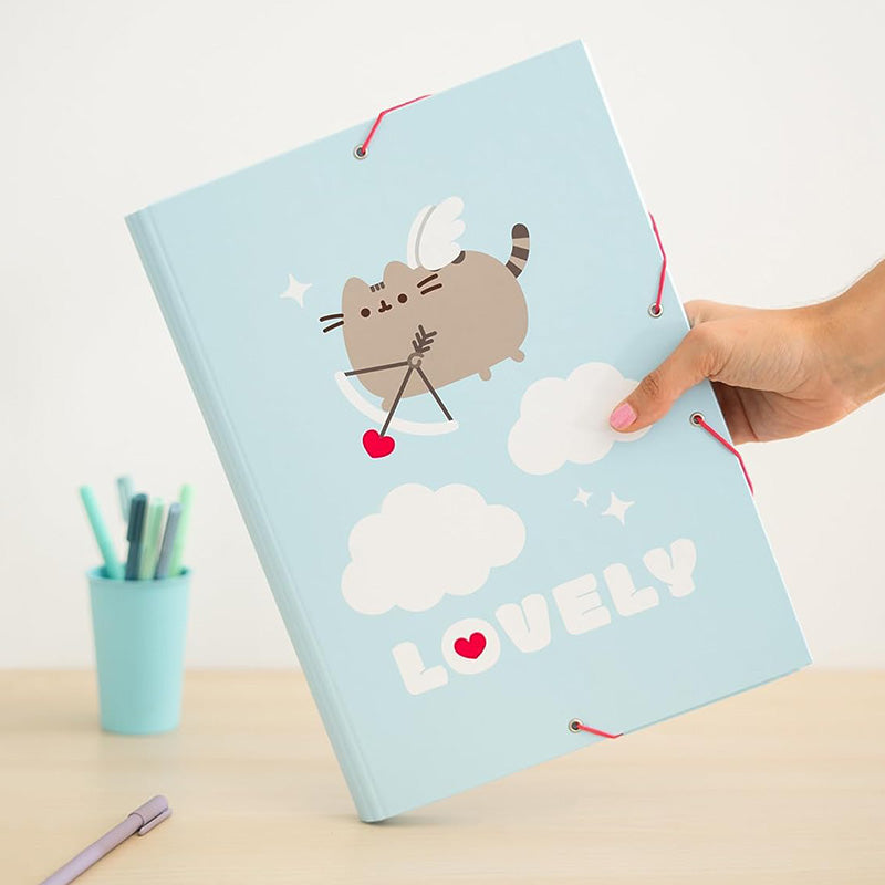 Pusheen – aplankas / dokumentų dėklas iš „Purrfect Love“ kolekcijos (24,5 x 34 cm)