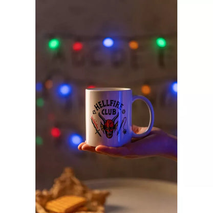 Stranger Things - Keramikinis puodelis dovanų dėžutėje 350ml (Hellfire Club)