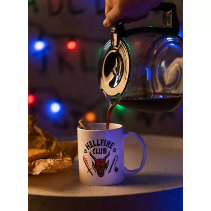 Stranger Things - Keramikinis puodelis dovanų dėžutėje 350ml (Hellfire Club)