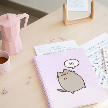 Pusheen - A4 segtuvas su gumine juosta + 30 permatomų įmaučių