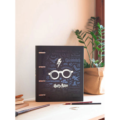 Hario Poteris – A4 formato kortelių segtuvas (4 žiedai, elastinė juosta)