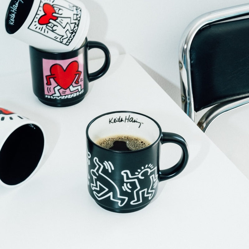 Keith Haring - 4 keramikinių puodelių rinkinys su stovu 300 ml