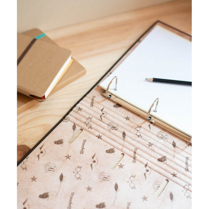 Hario Poteris – A4 formatu segtuvas (4 žiedai, elastinė juosta)