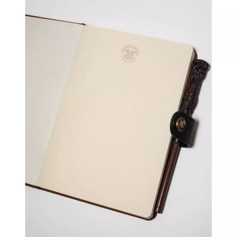 Haris Poteris - A5 formato užrašų knygelė su lazdelės formos rašikliu