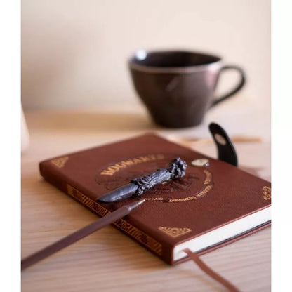 Haris Poteris - A5 formato užrašų knygelė su lazdelės formos rašikliu