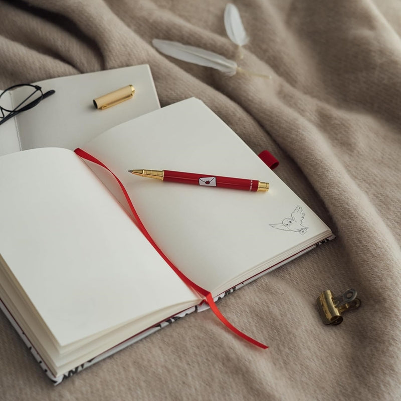 Hario Poterio A5 formato užrašų knygelė su plunksna Hedvig