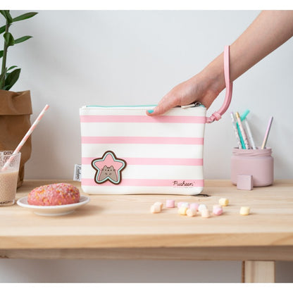 Pusheen – Rožių kolekcijos kosmetinė (23 x 16,5 x 2,5 cm)